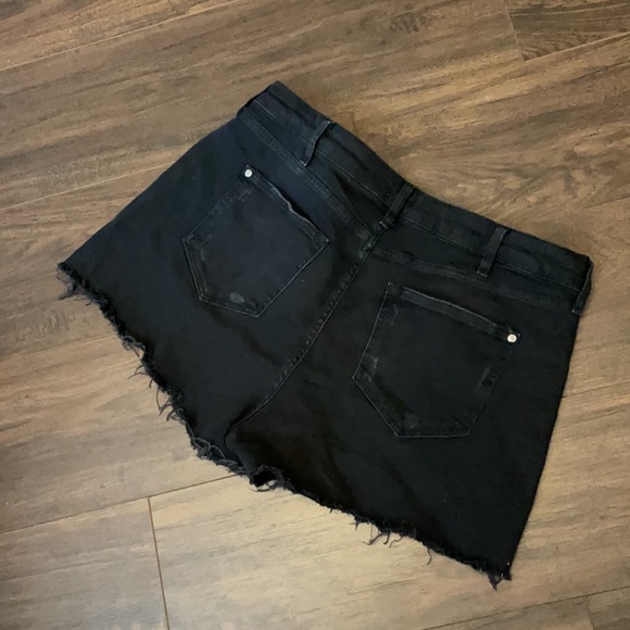 ⭐️HP⭐️NWT ASOS Curve river island denim frayed short - Picture 6 of 7